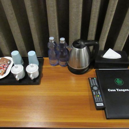 Casa Yangon Hotel Екстериор снимка