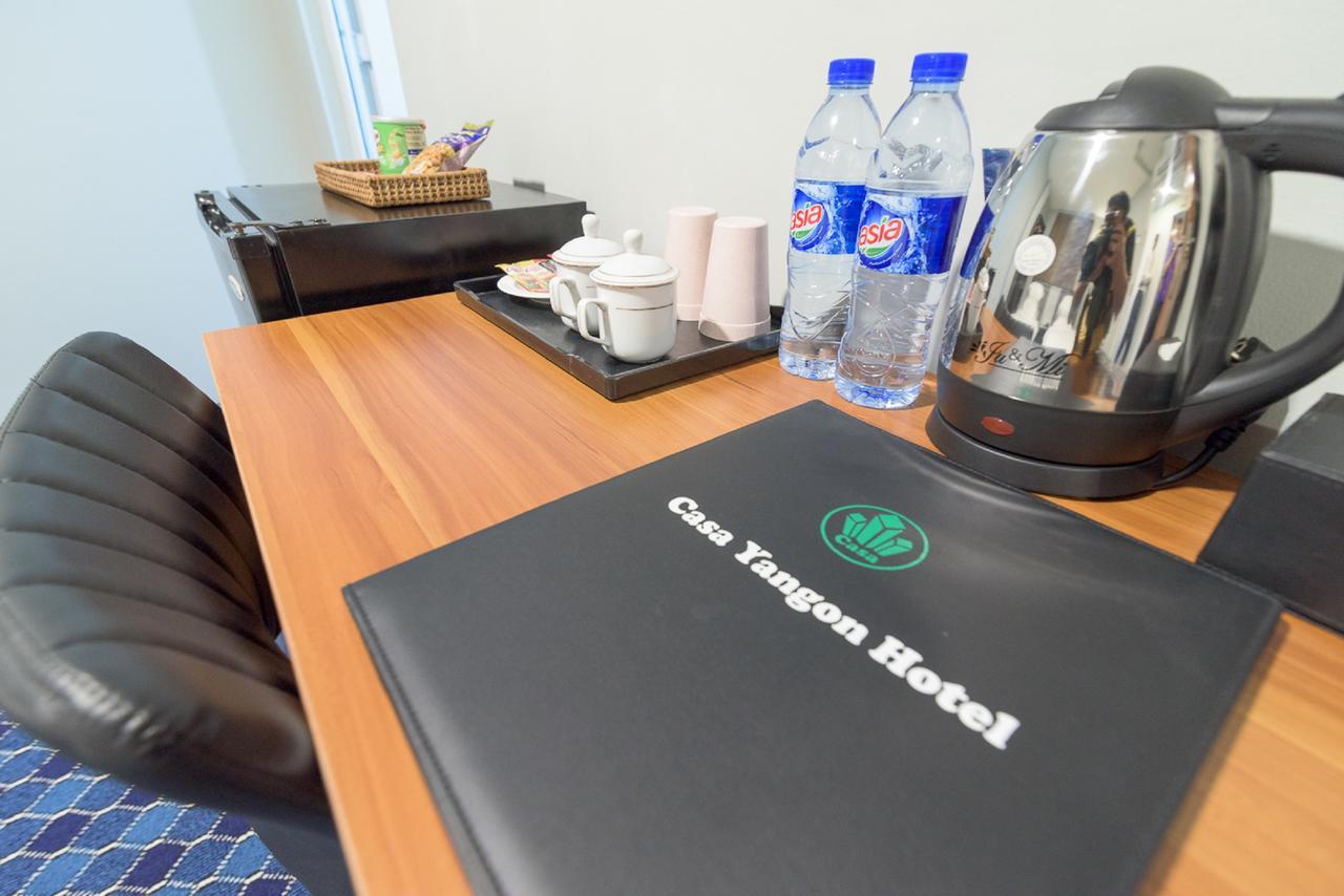 Casa Yangon Hotel Екстериор снимка